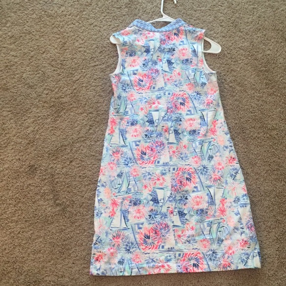 Lilly Pulitzer - Picture 2 of 3